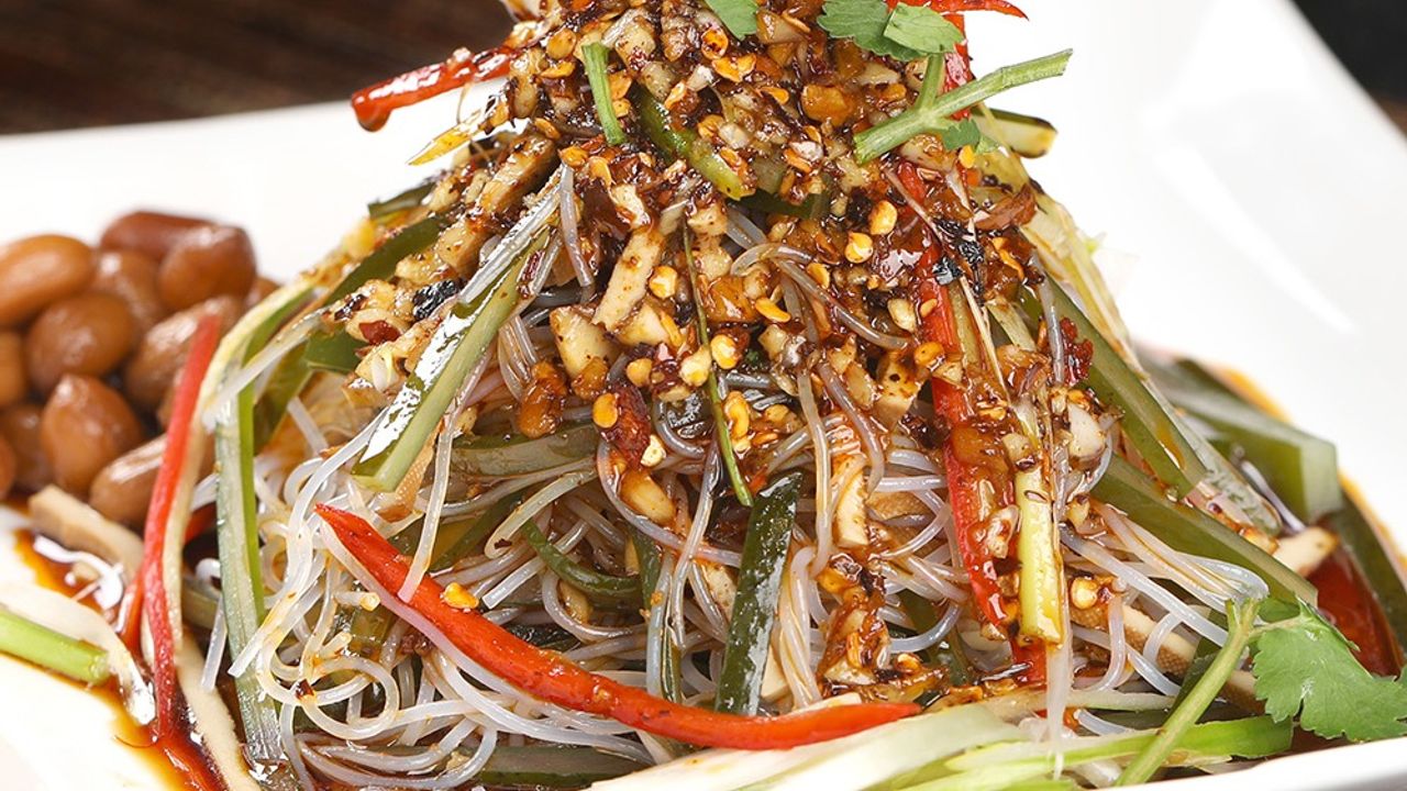 sliced veggies salad