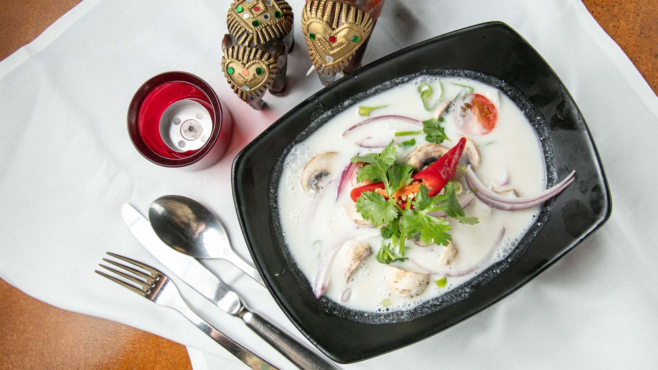 Coconut Chicken Soup (Tom Kha Gai)