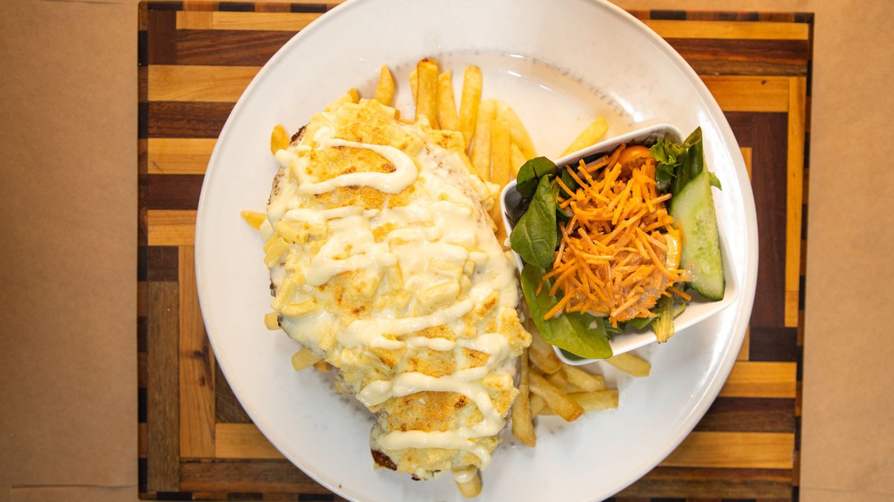 5. Cheesy Mac Parma