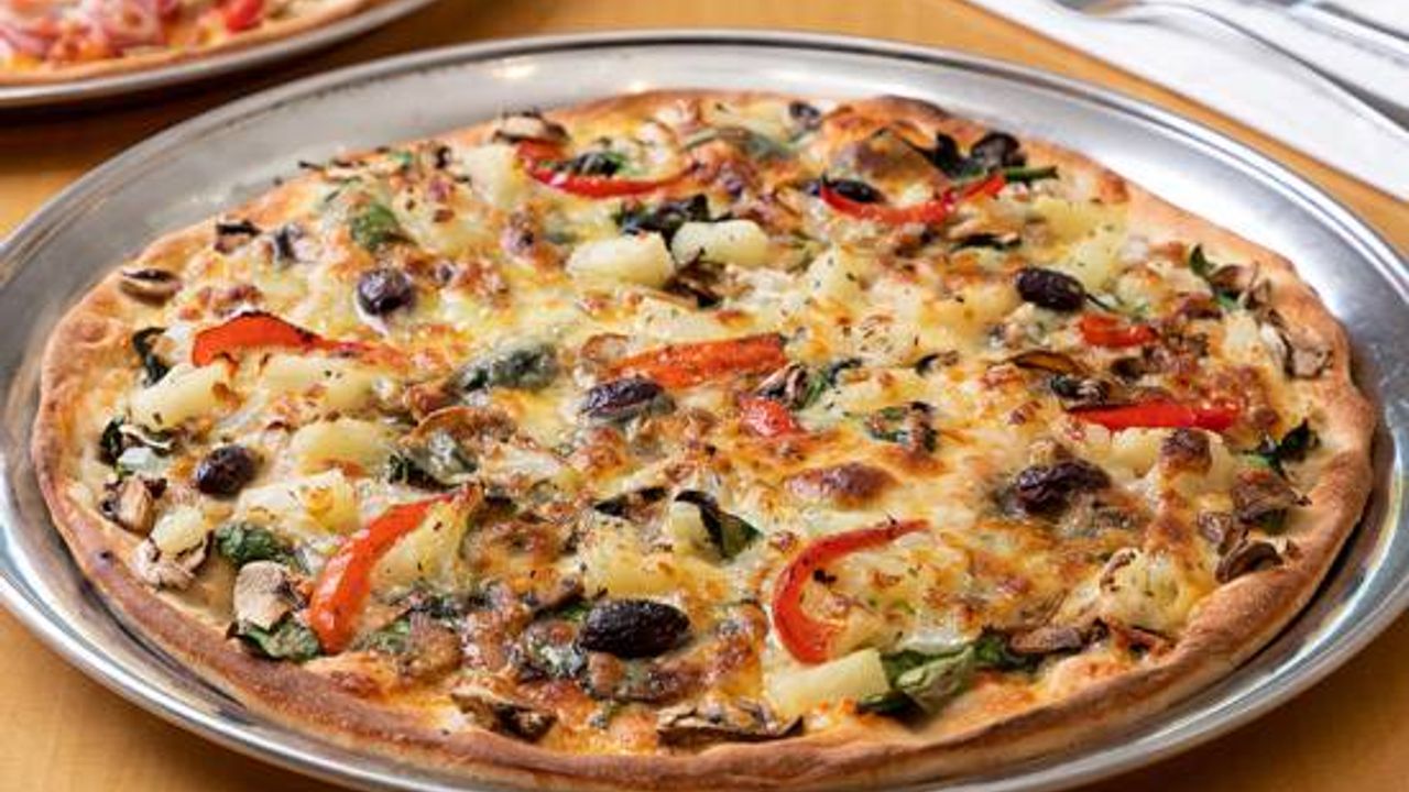 Vegetarian Gourmet Pizza (V)