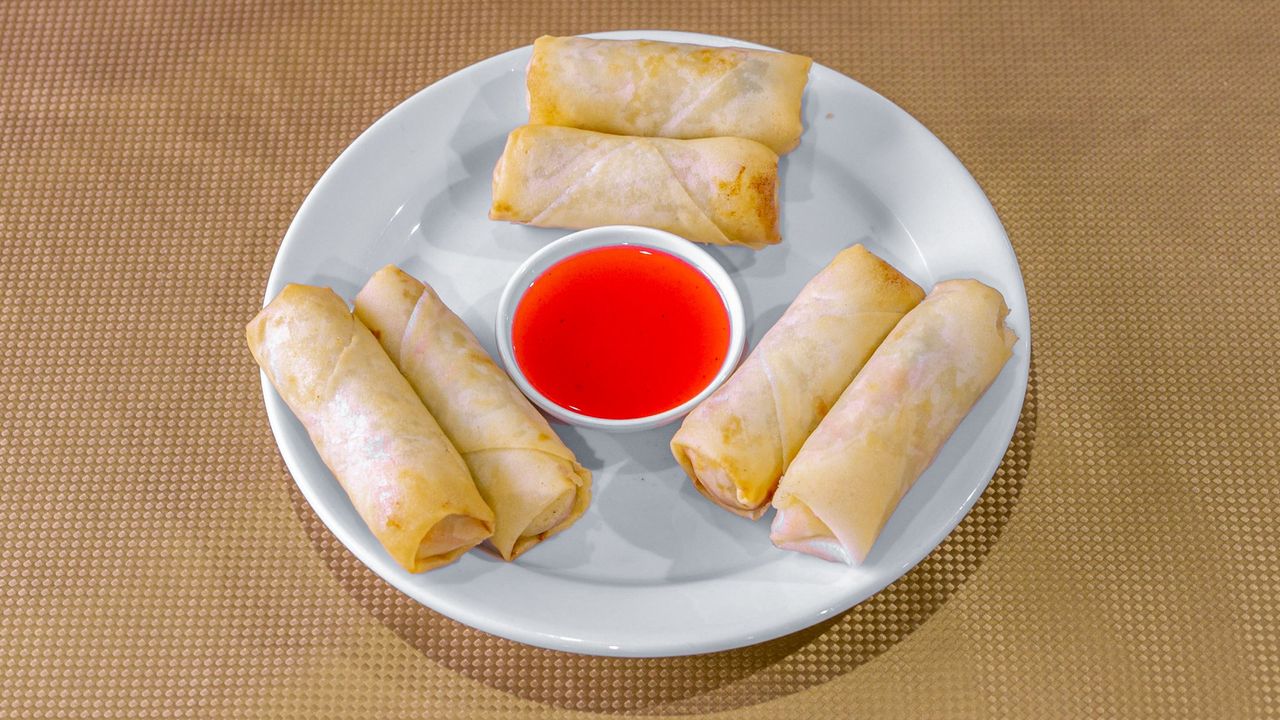 Vegetarian Spring Roll (6)