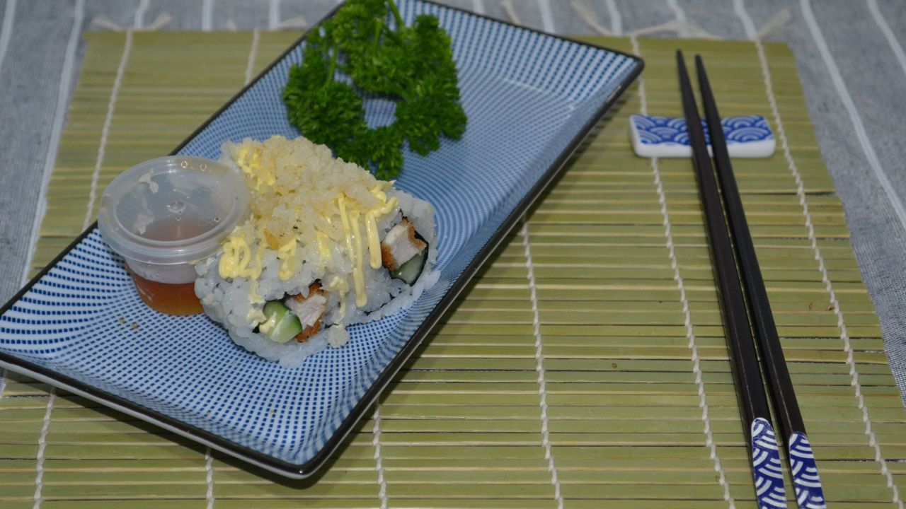 Crunchy Chicken Roll (3pc)
