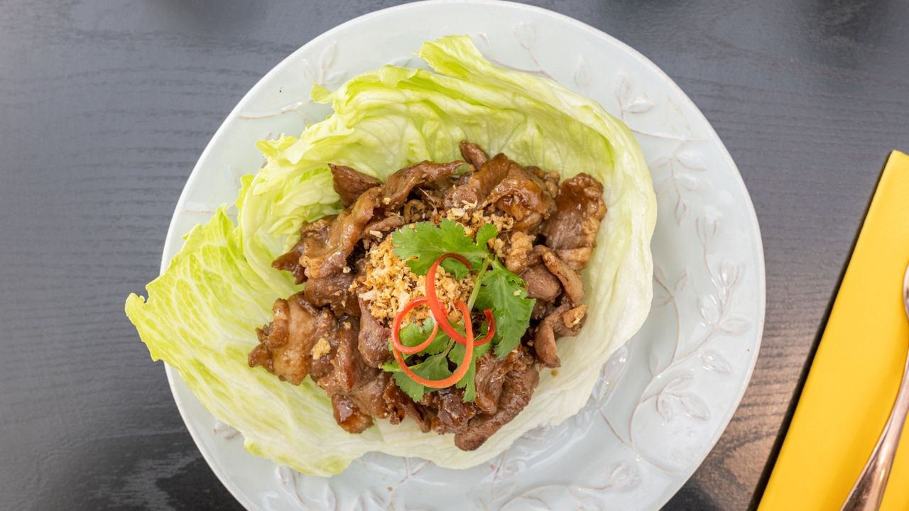 Garlic pork with rice