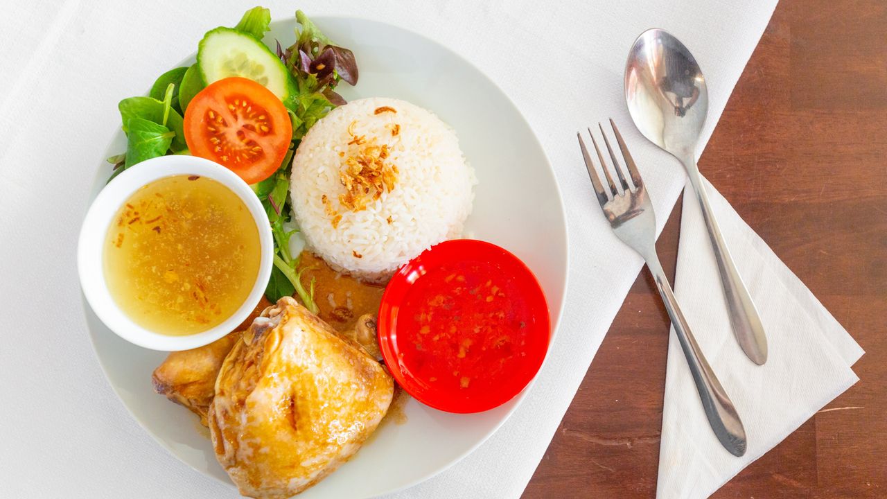 R7. Nasi Ayam
