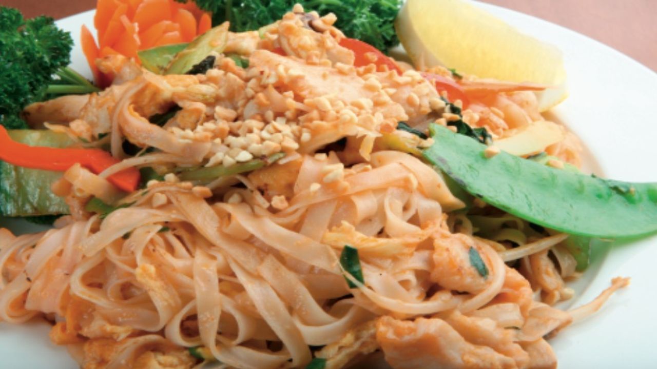 36. Chicken Pad Thai