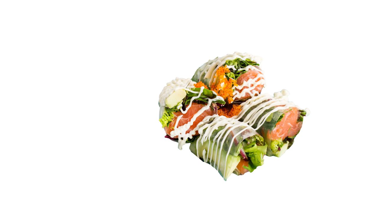 Salmon Rice Paper Roll