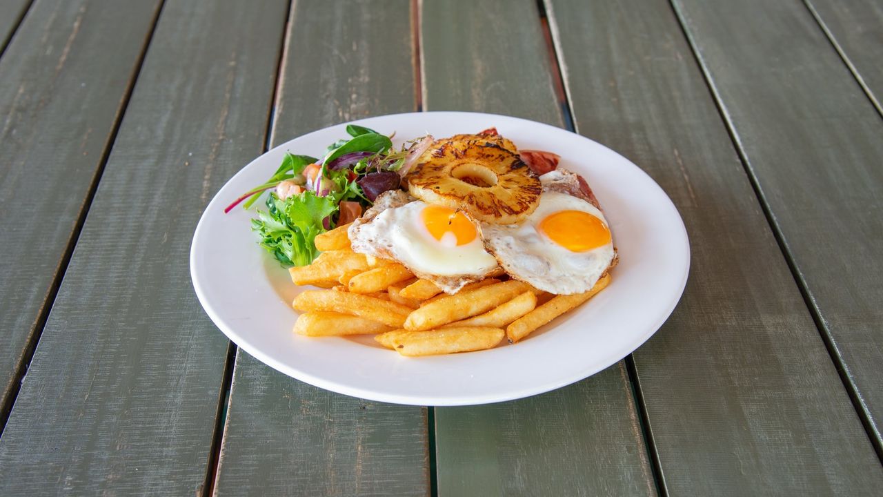 Gammon Egg and Pineapple