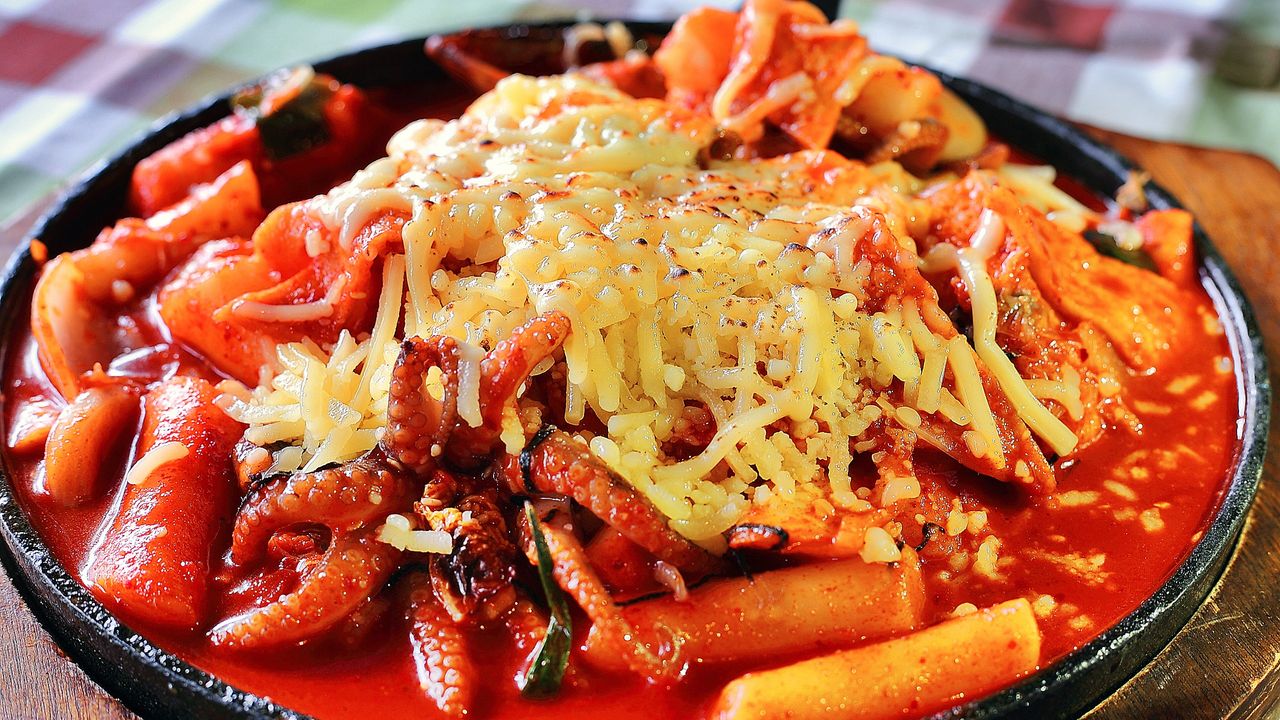 28. Seafood Cheese Topoki