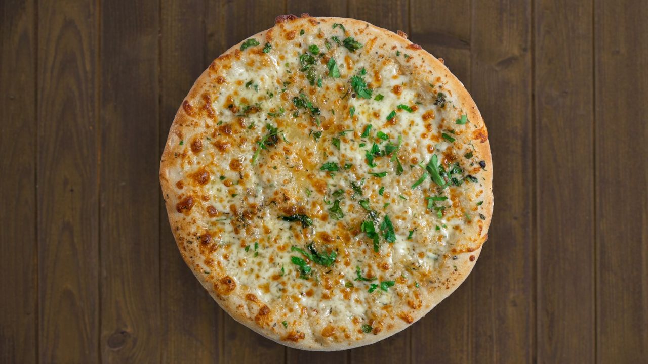 Garlic Crust & Cheese (VG Avail.)