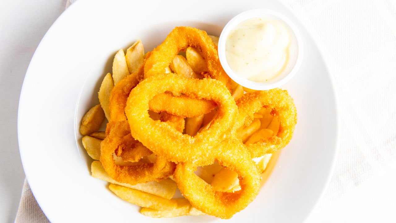 Kids Crumbed Calamari Rings with Chips
