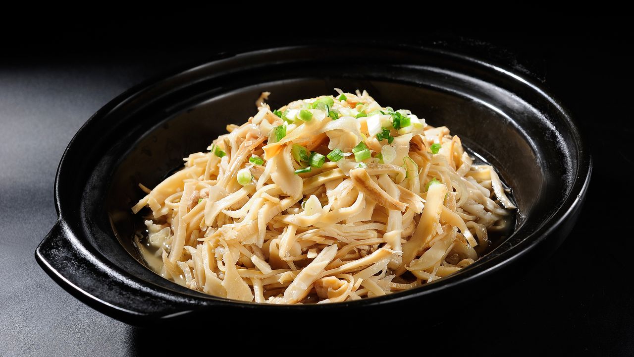 Juicy Chicken & Bamboo Shoots on Rice/鸡汁脆笋 白饭