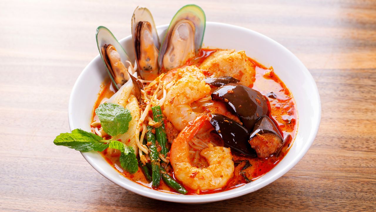 Premium Seafood Curry Laksa