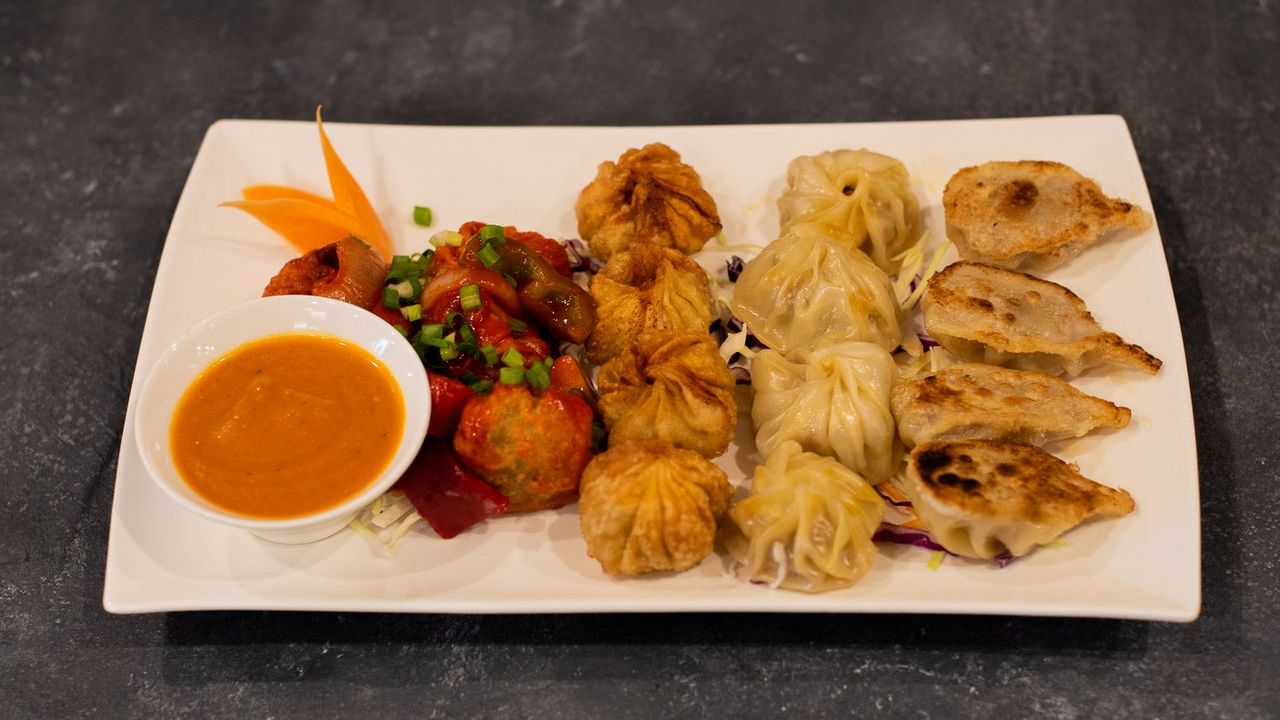 Momo Platter