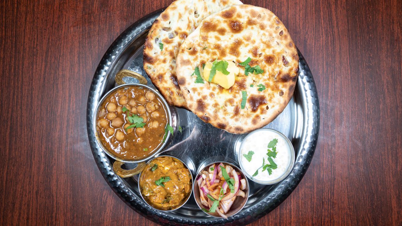 Amritsari Kulcha Thali