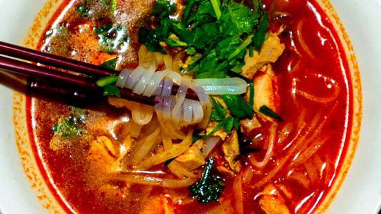 Tom Yum Pho