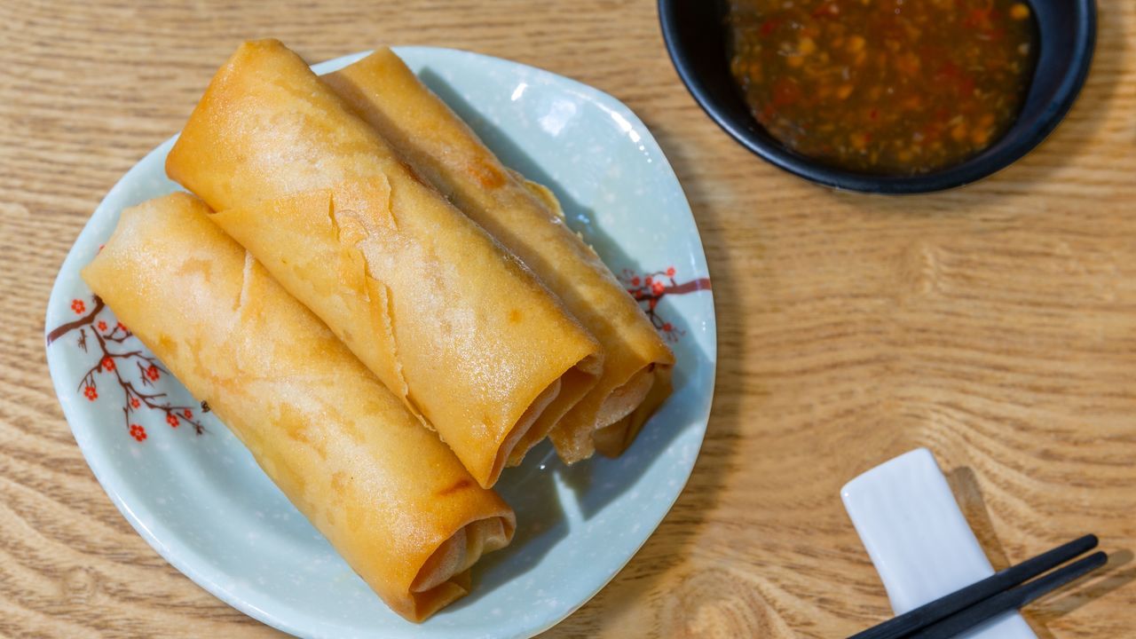 61. Deep-Fried Vegetarian Spring Rolls (V) 炸素春捲