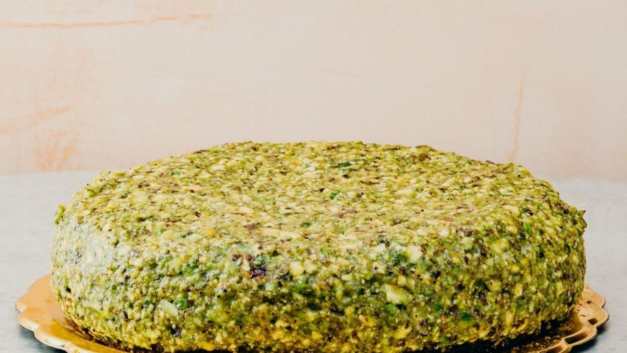 Pistachio Cake