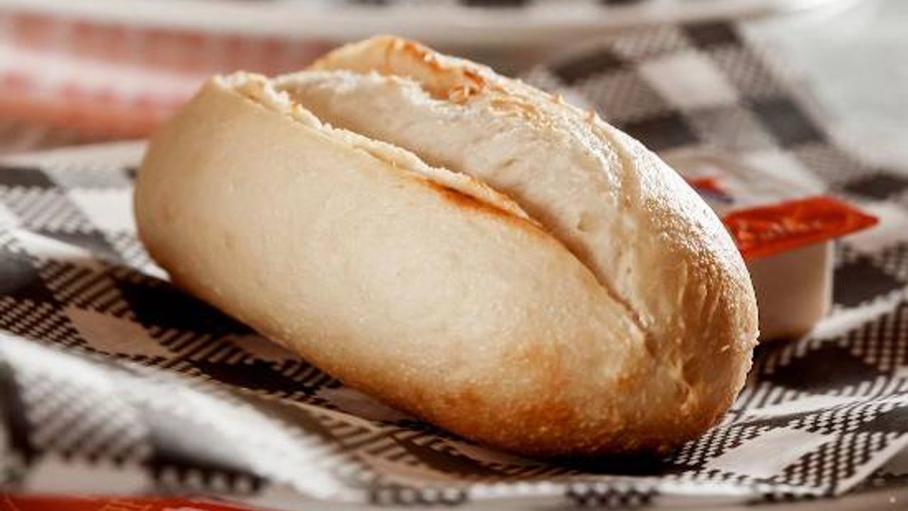 2 warm dinner rolls