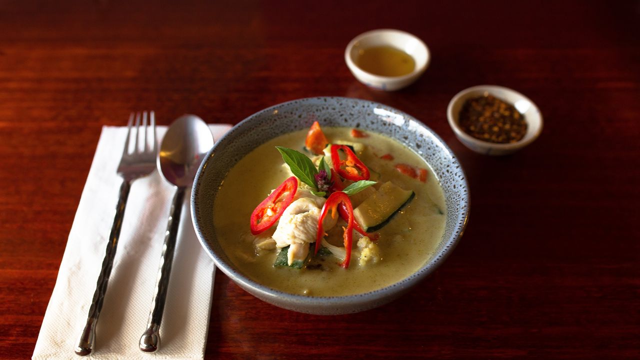 Gang Keaw Wann (Green Curry)