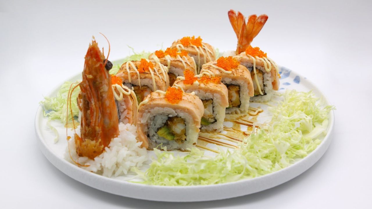 Aburi Salmon Roll