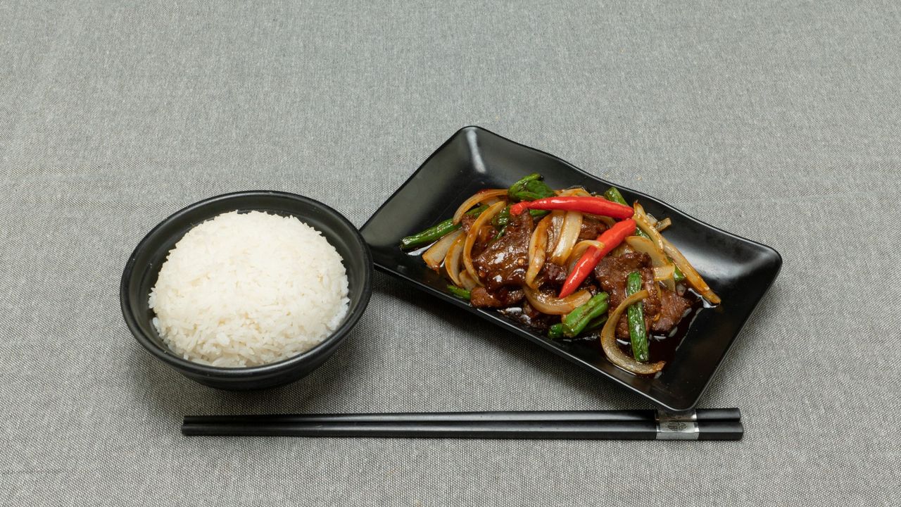 Stir Fried Chilli Beef on Rice