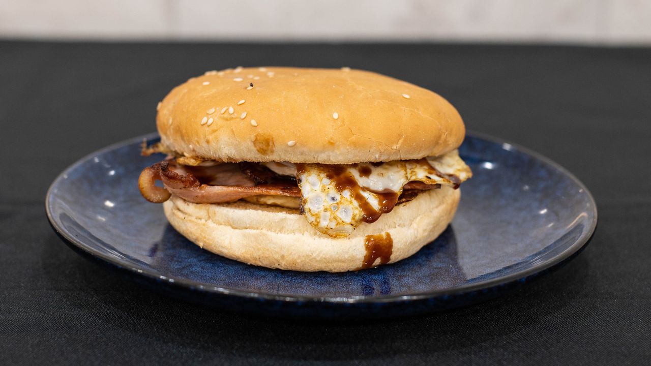 Bacon & Egg Roll