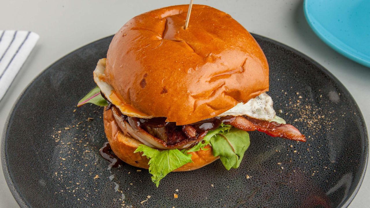Bacon+ Egg Roll