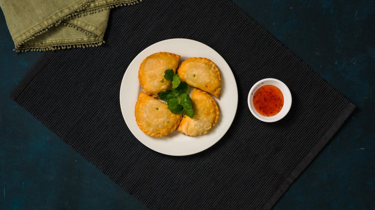 Curry Puffs (4)