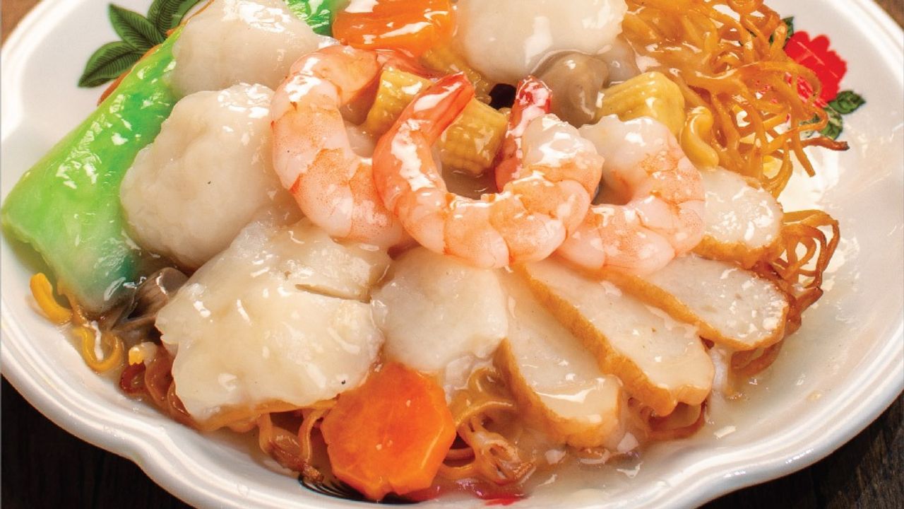 N10 Seafood Crispy Noodles