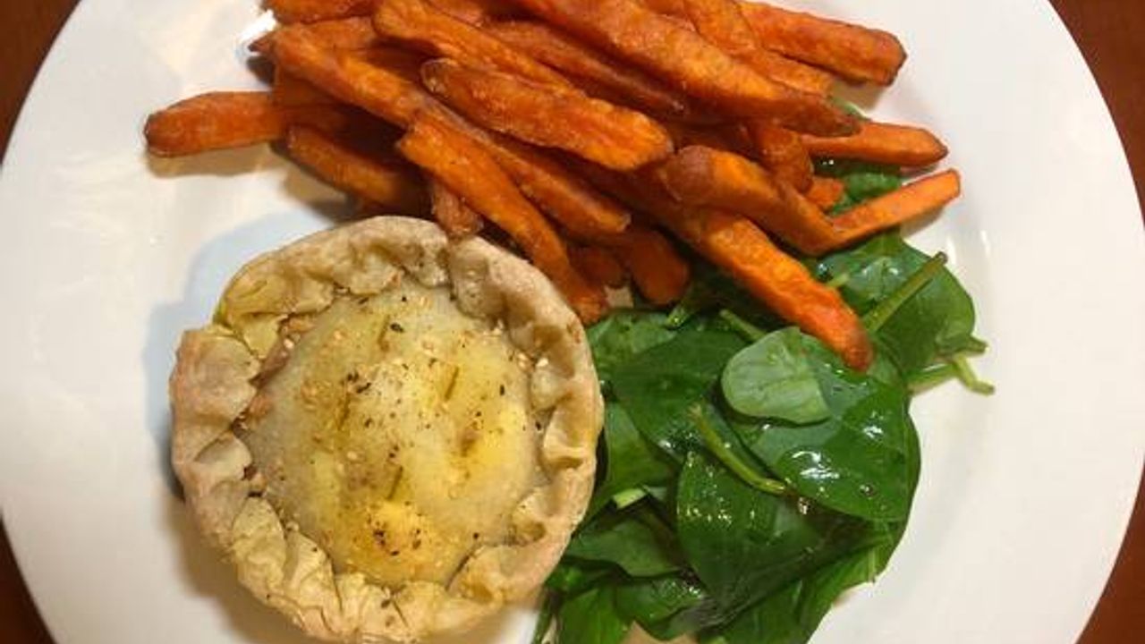 Homemade Vegan Curry Pie