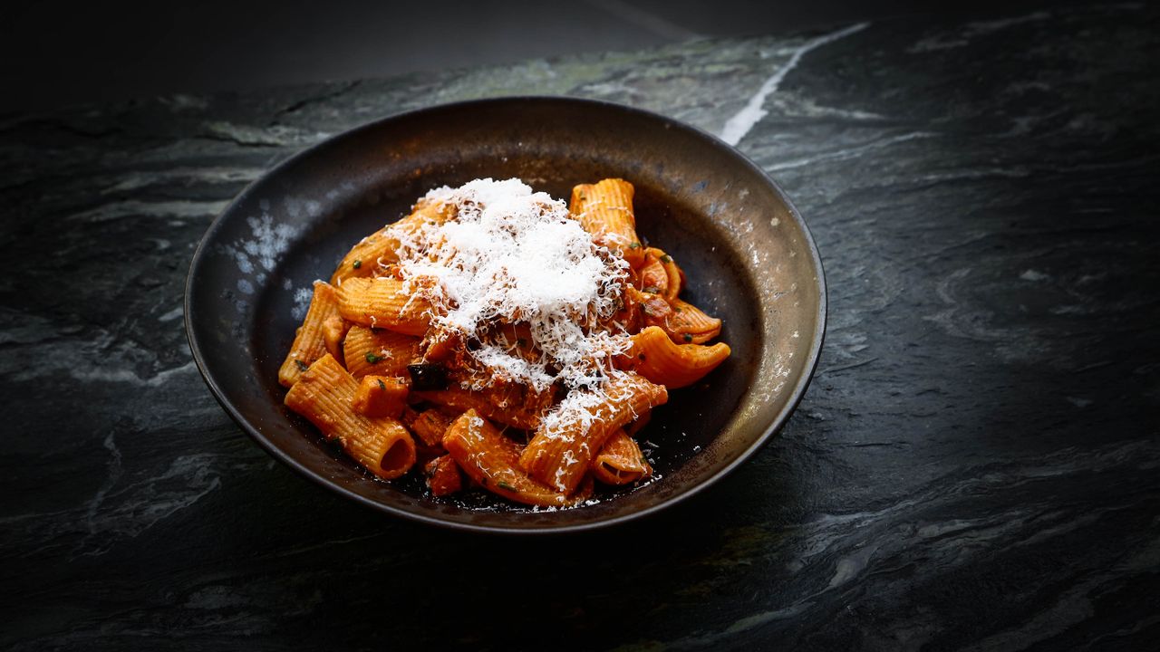 Rigatoni Con Ragù di Maiale (NF)