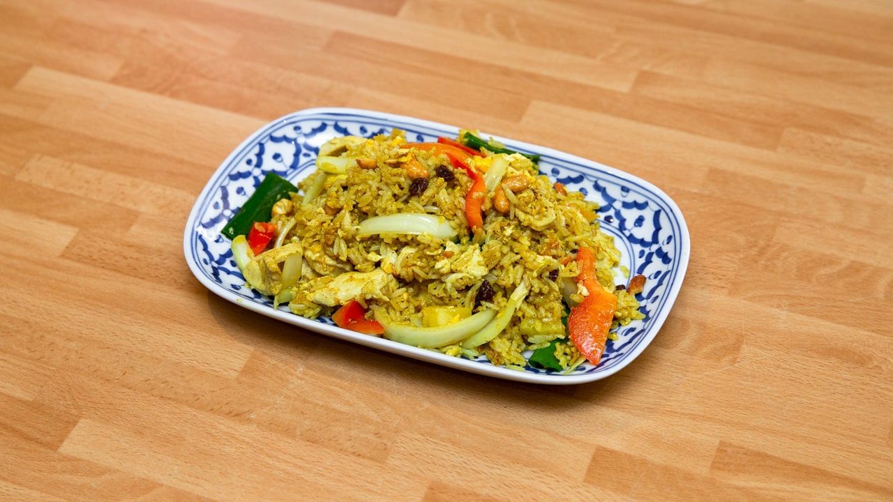 Fried Rice with Pineapple - Chicken
