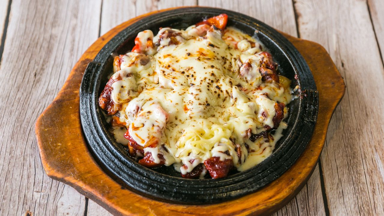 Chilli Chicken & Cheese