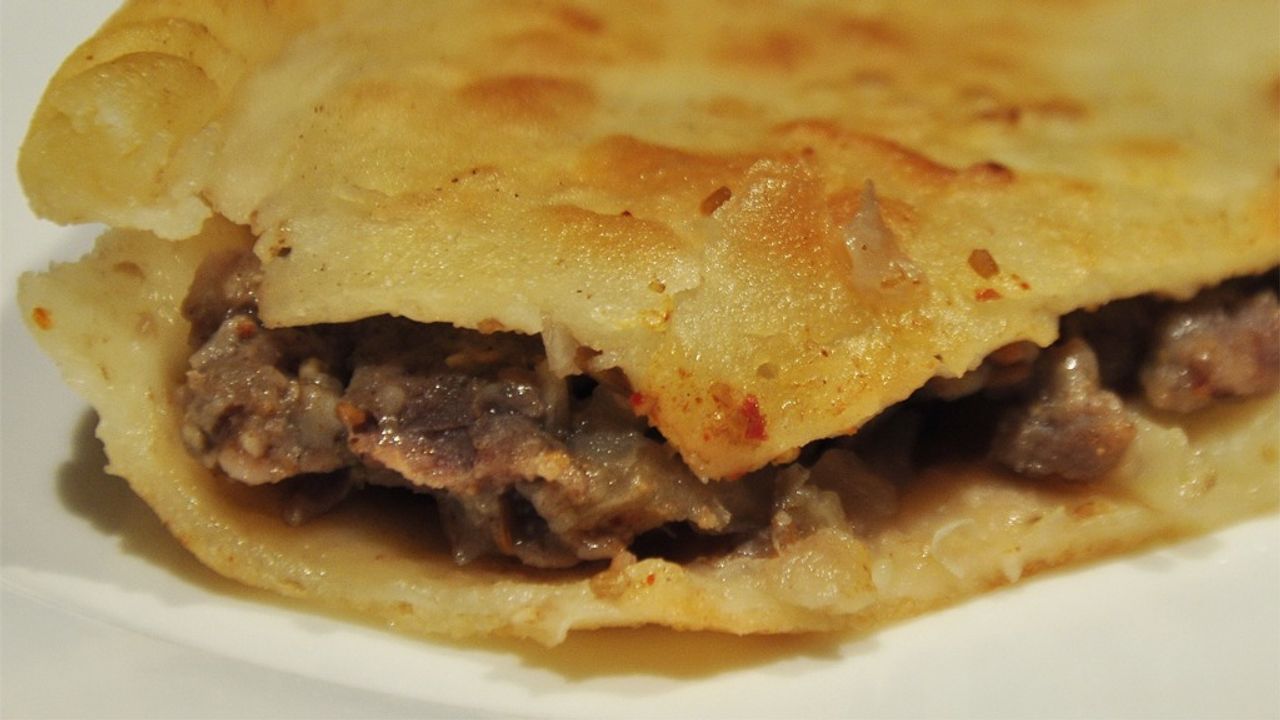 206. Fried Lamb Stuffed Bun (2)