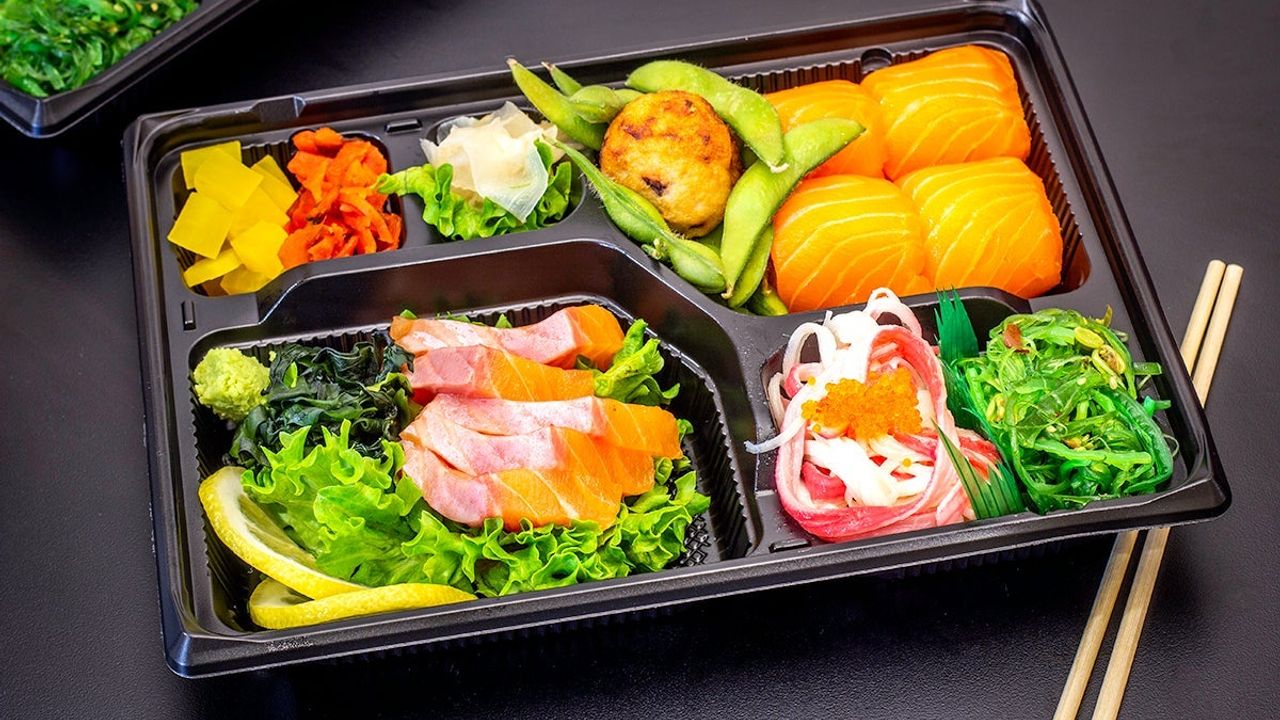 Makoto Salmon Bento