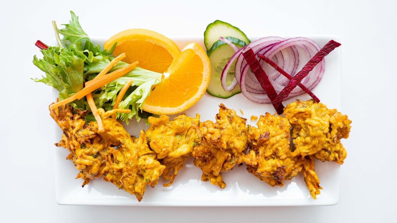 2. Onion Bhaji (6 Pc)