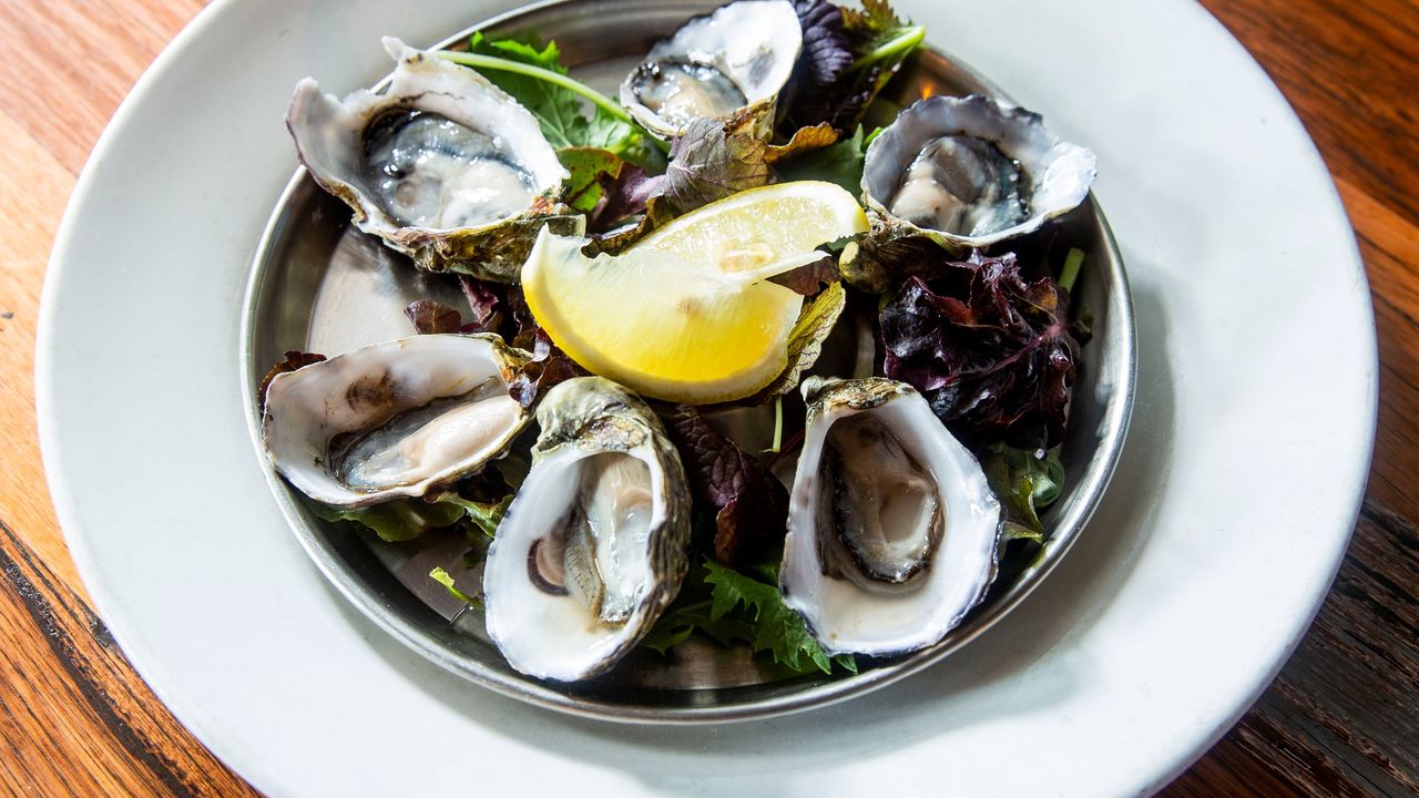 Oysters Natural