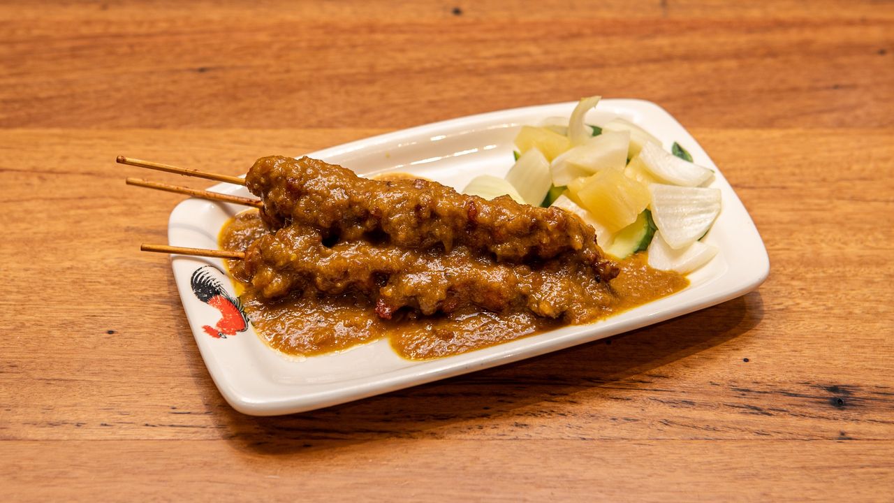205 Satay Chicken (3 Skewers) 沙爹雞串