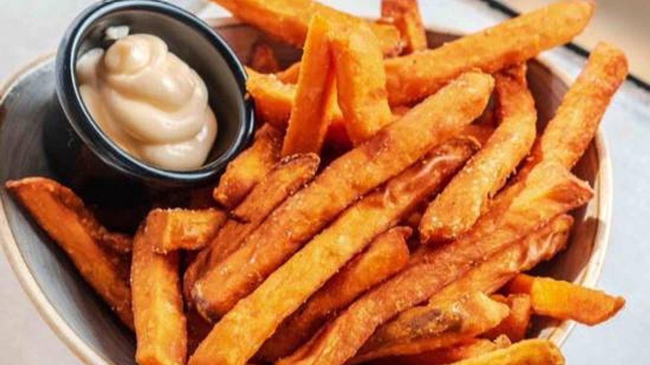 Sweet Potato Fries & Aioli (V)