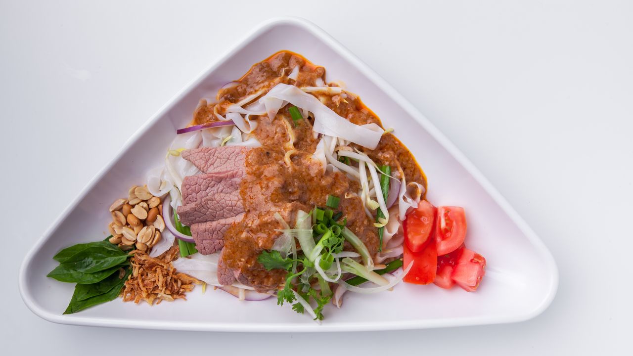 143. Satay Rice Noodle