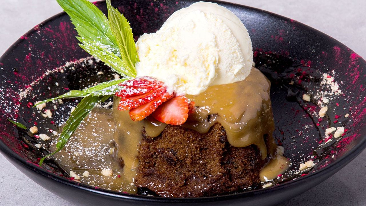 Sticky Date Pudding