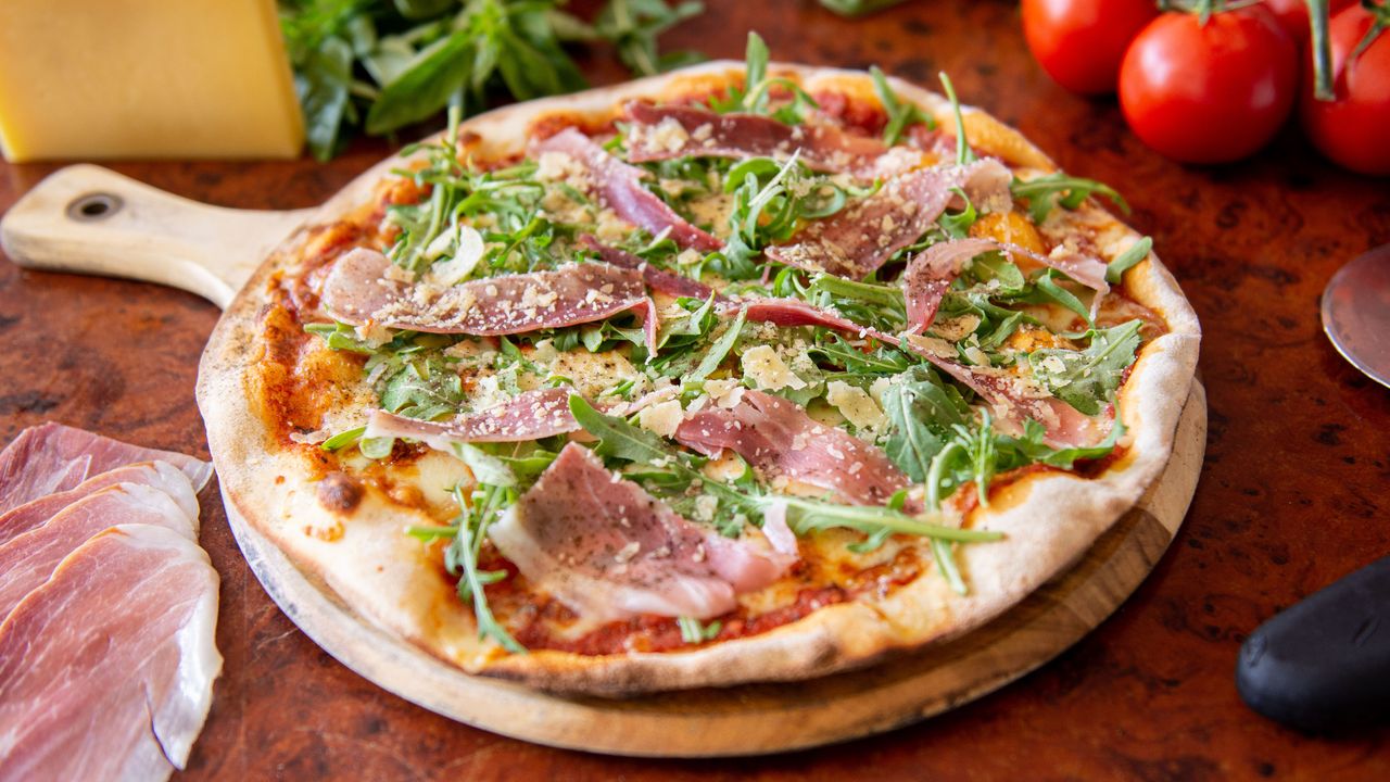 Teresa Pizza (Prosciutto)