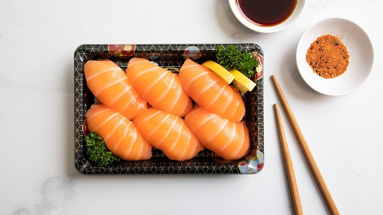 Salmon Nigiri Set (6pcs) (GF)
