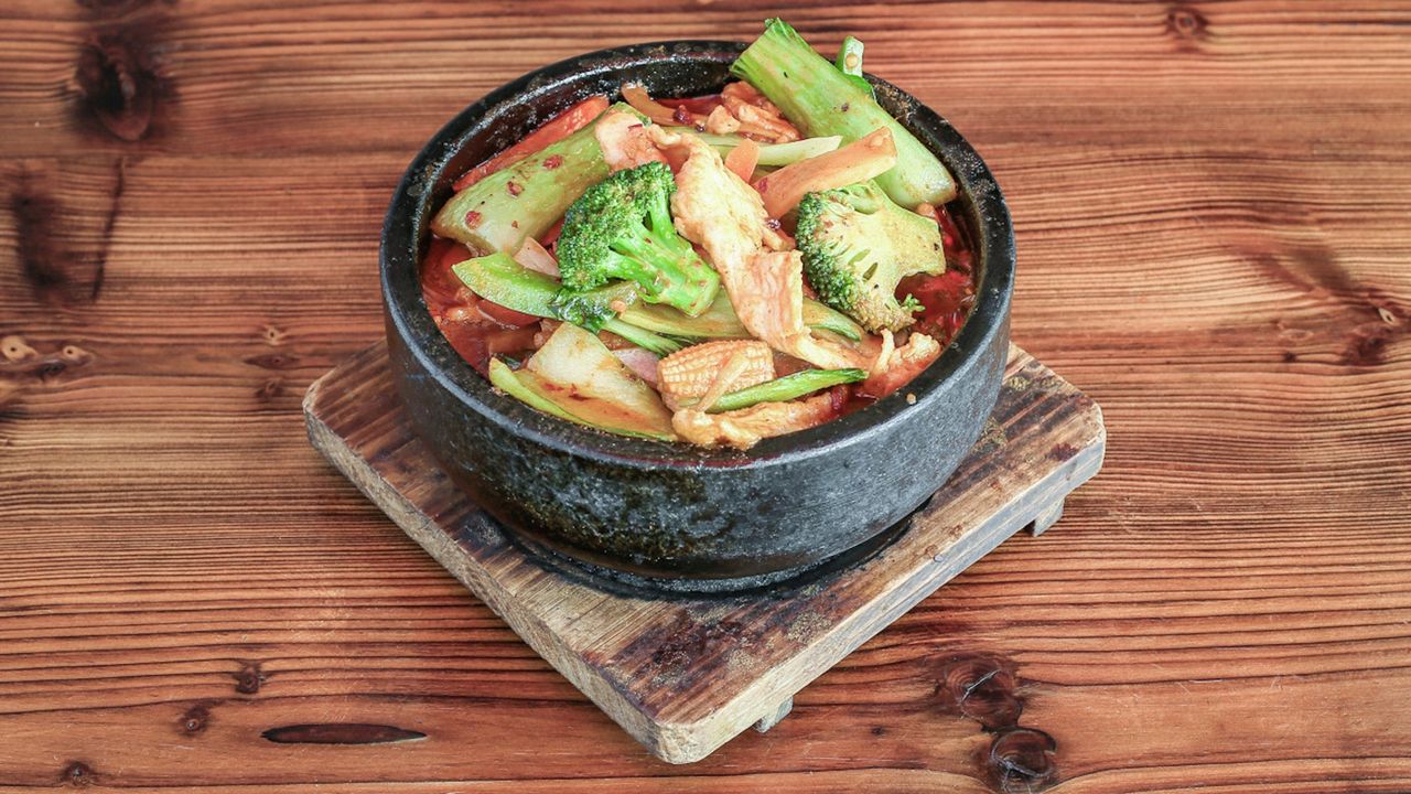 Pan-fried Pork Dumplings 豬肉煎餃 (15 Pieces)