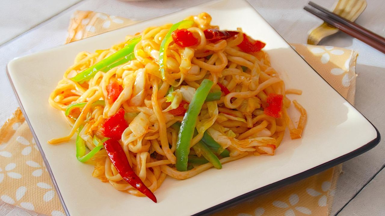 T53. Vegetarian Fried Rice/Noodles