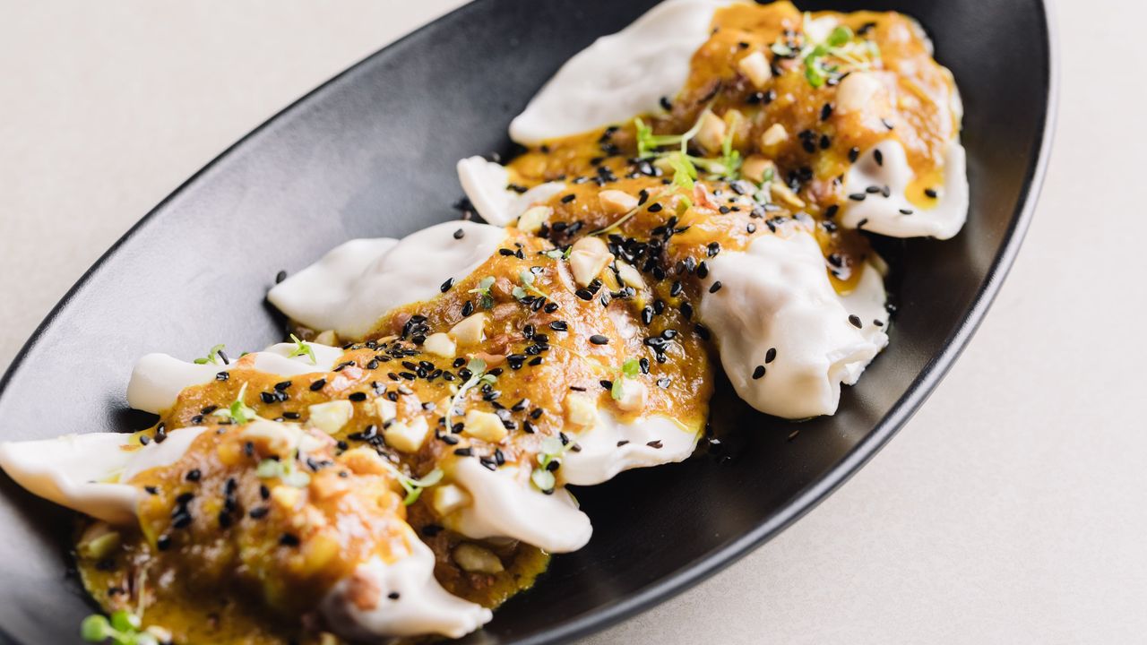 Satay Peanut Chicken & Asian Herb Dumplings (5) (N)