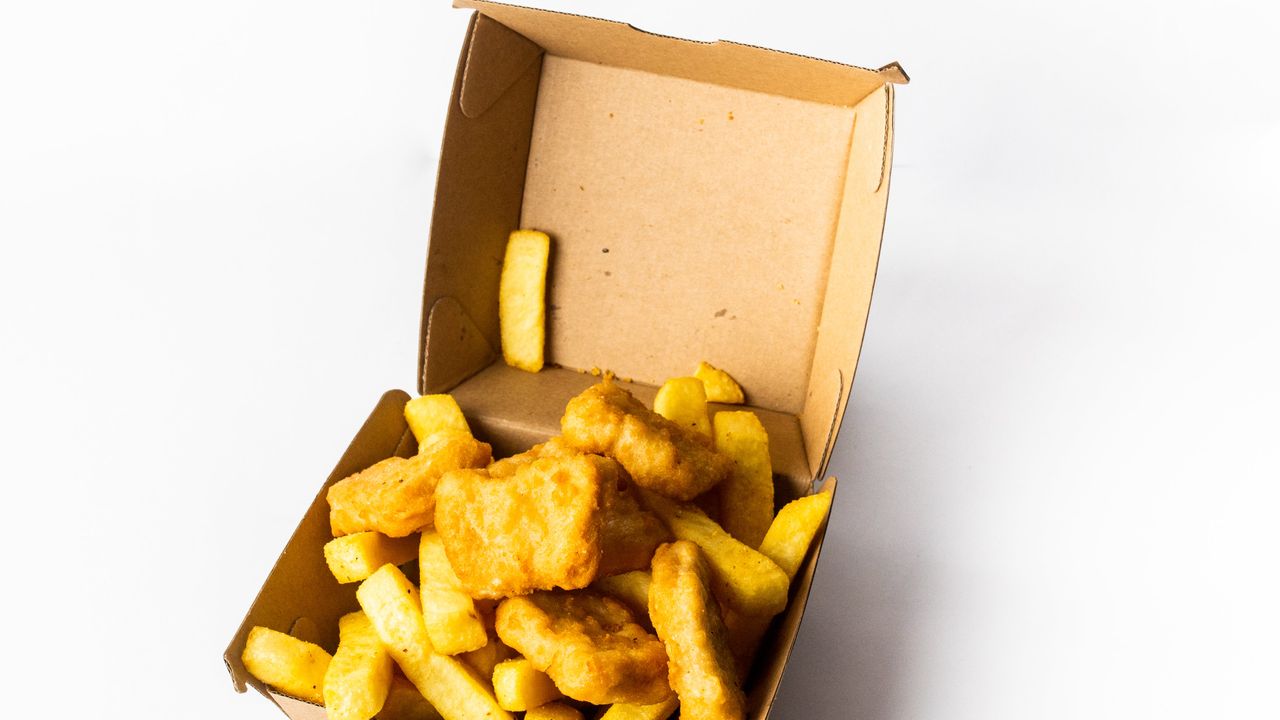 Kids Nuggets and Chips