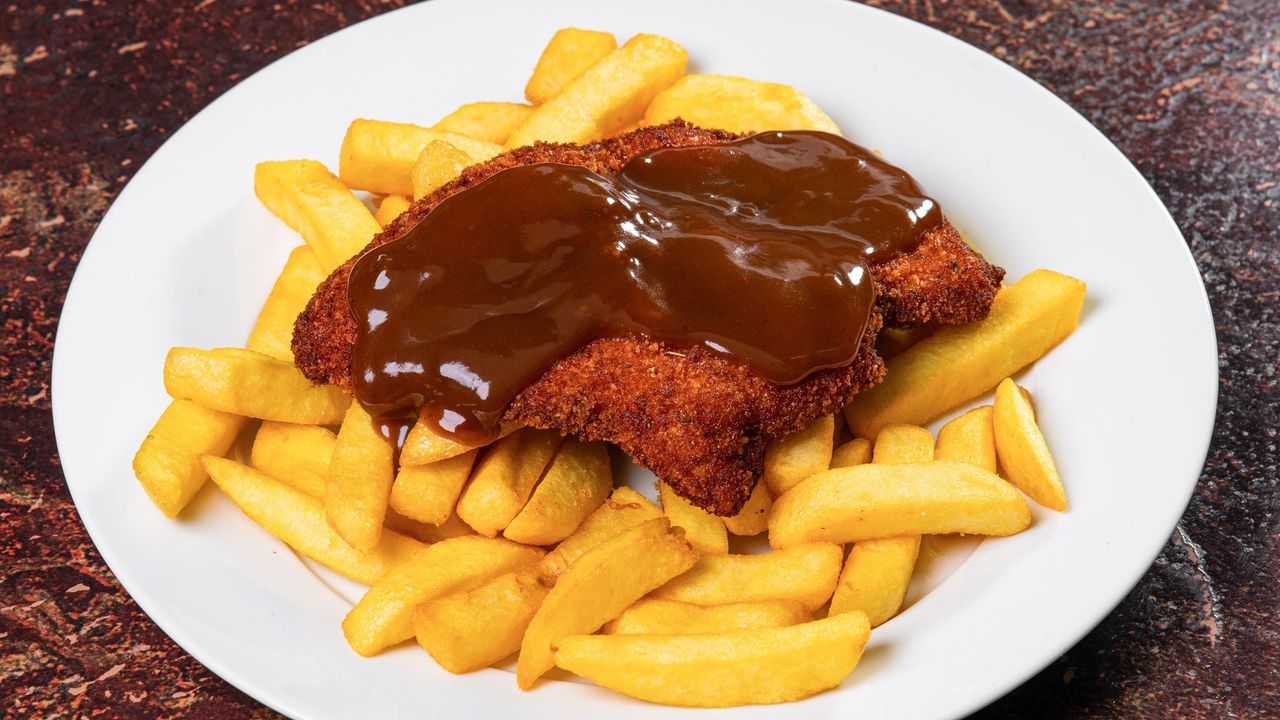 Schnitzel Chips and Gravy