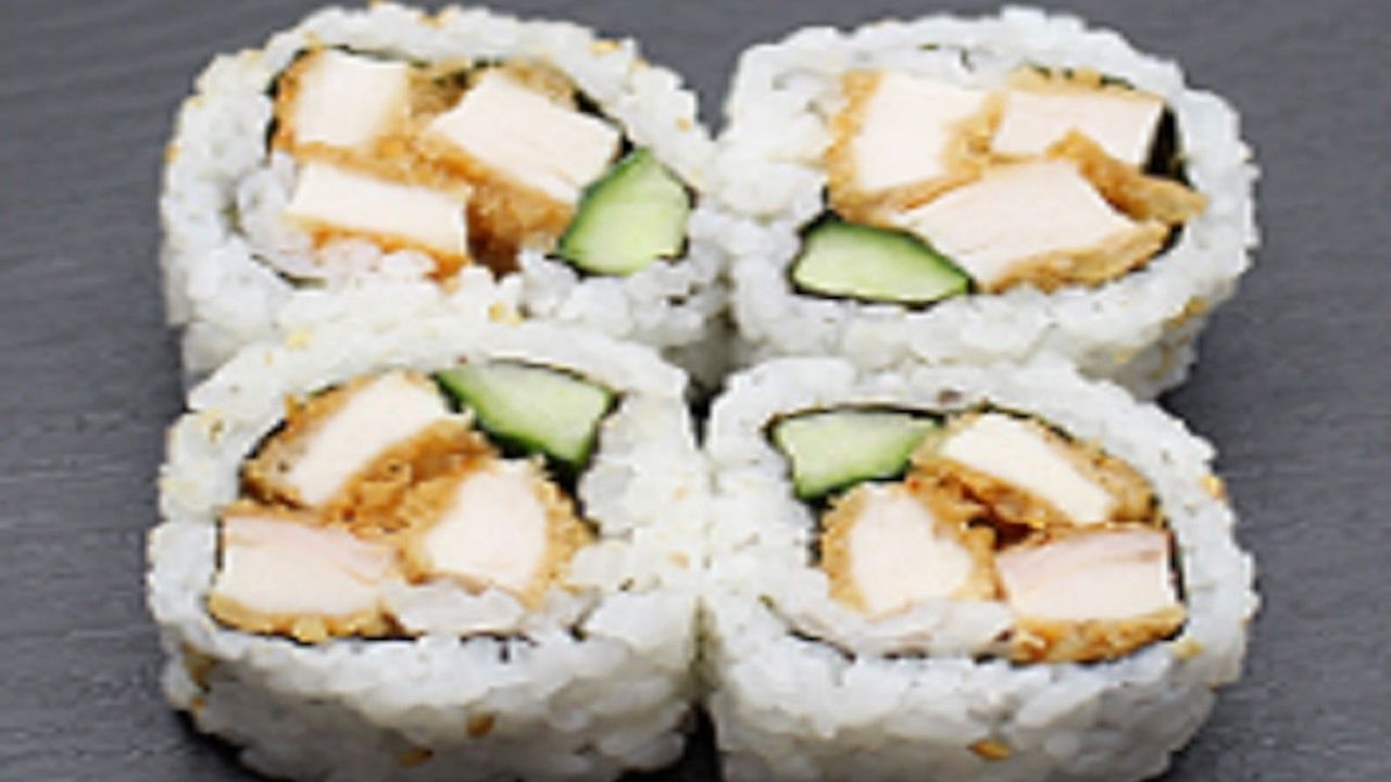 Chicken Cucumber Medium Roll