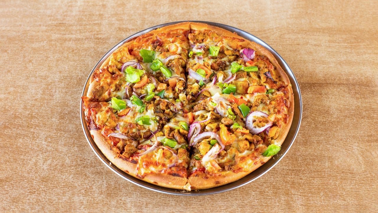 Tikka Chicken Pizza